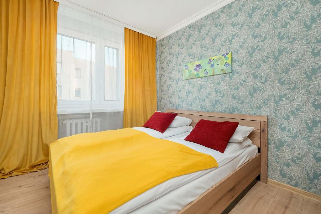 Wyjątkowy Apartament w Stylu Vintage z Balkonem by Noclegi Renters photo 2