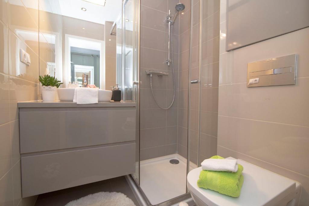 WLR Apartments - Hoza II photo 3