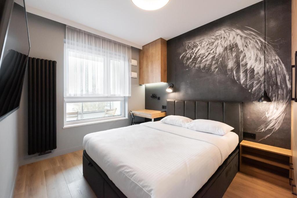 Żoliborz Obsidian Apartment by BookingHost photo 2