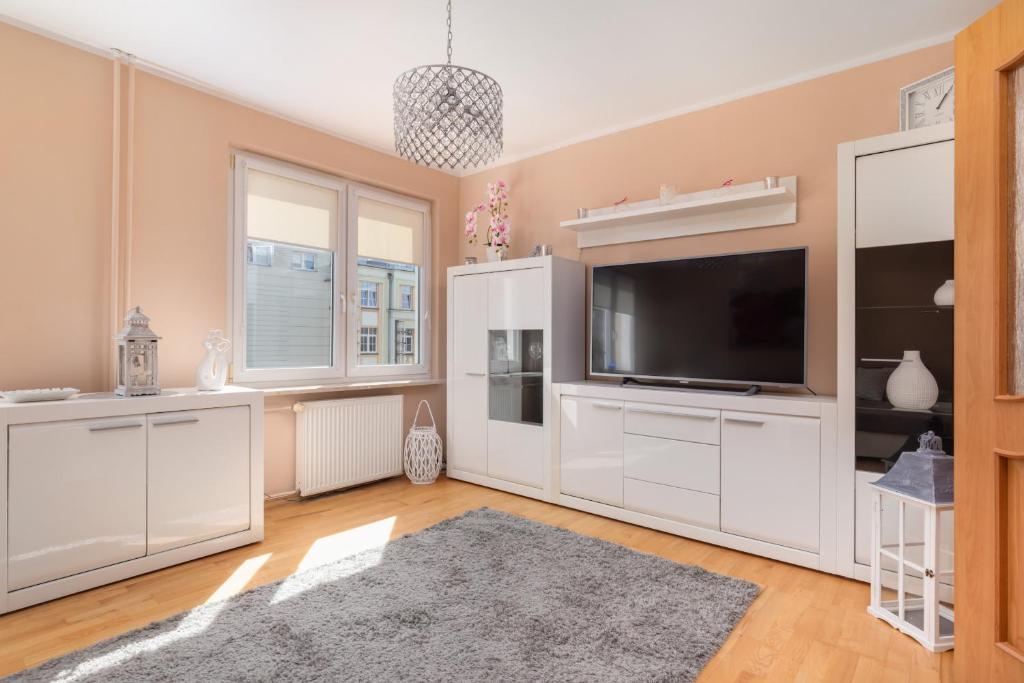 Rose Apartment in Kołobrzeg by Noclegi Renters photo 3