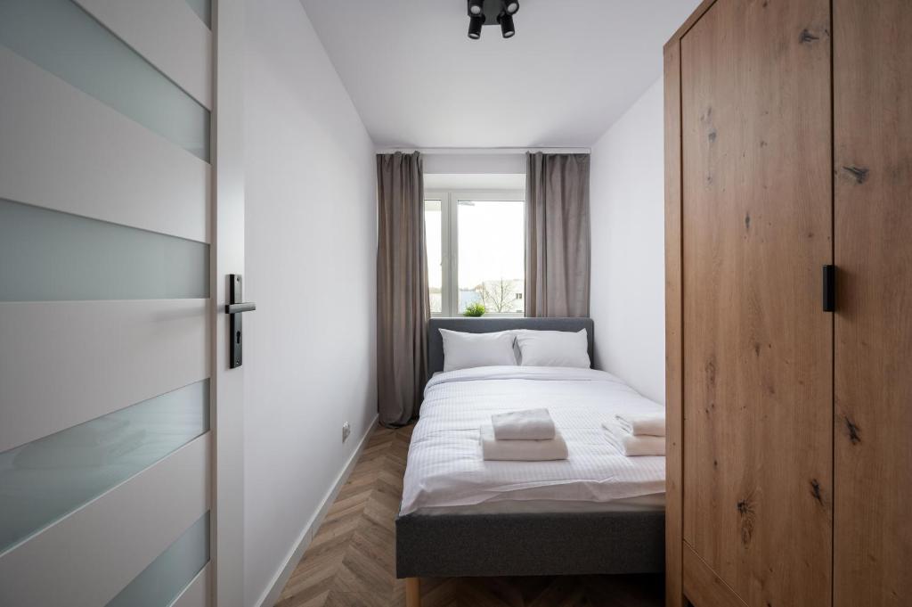 Służew 405B Apartment by BookingHost photo 2
