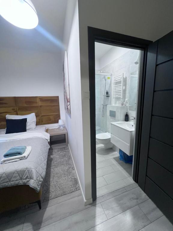 Pokoje i Apartamenty Willa Bielany photo 3