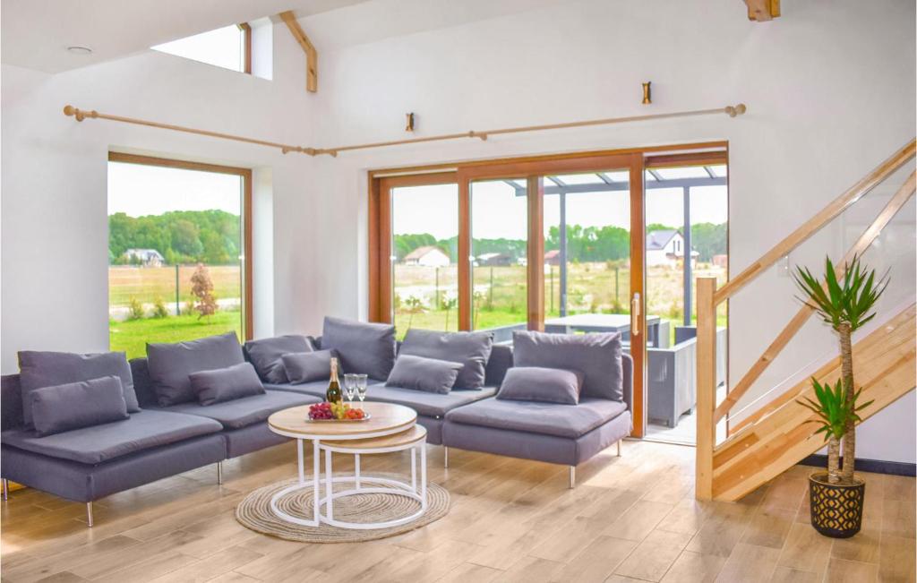 Awesome Home In Nowe Warpno With Wifi photo 3
