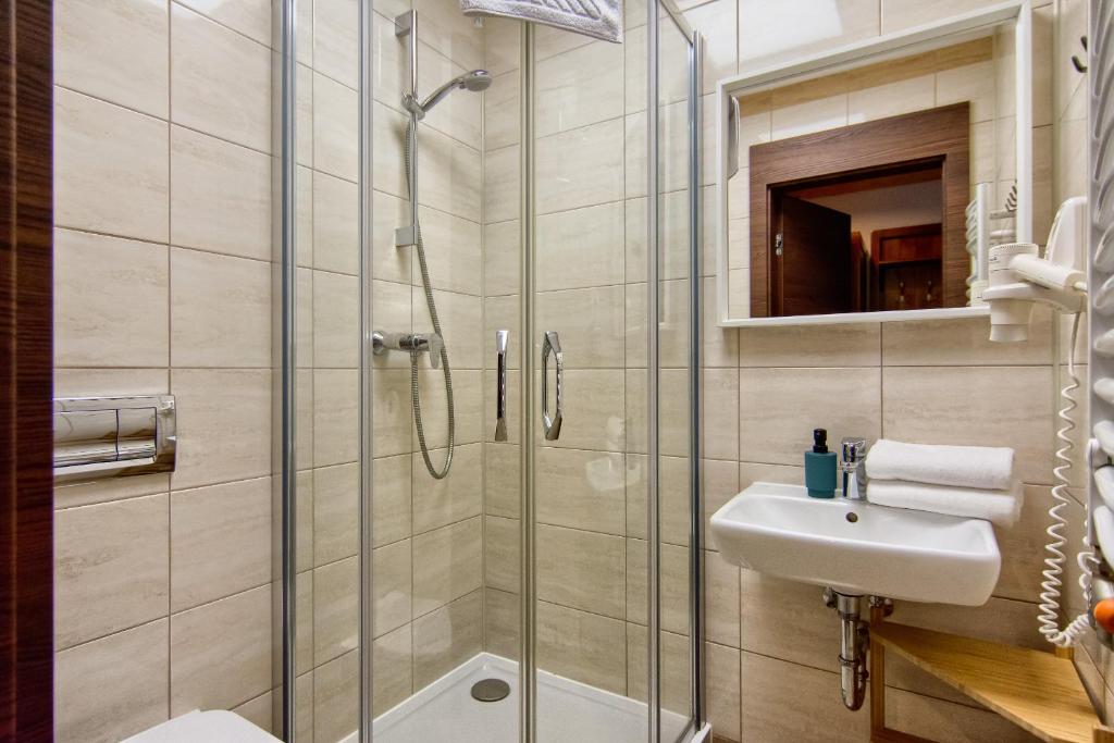 Willa Królewska - Wellness SPA - widokowe Pokoje i Apartamenty photo 2