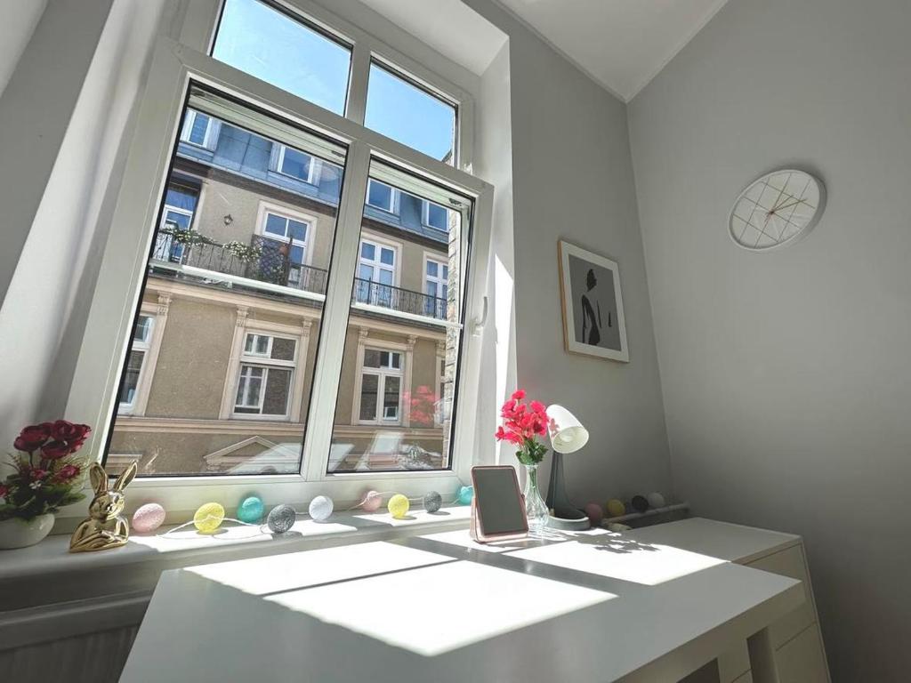 MMRent Shadow Room photo 2