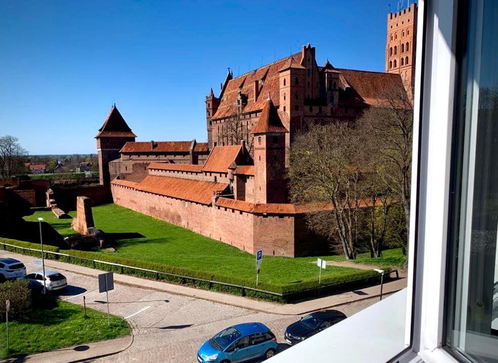 Widokowy apartament Malbork - Zamek z okna photo 2