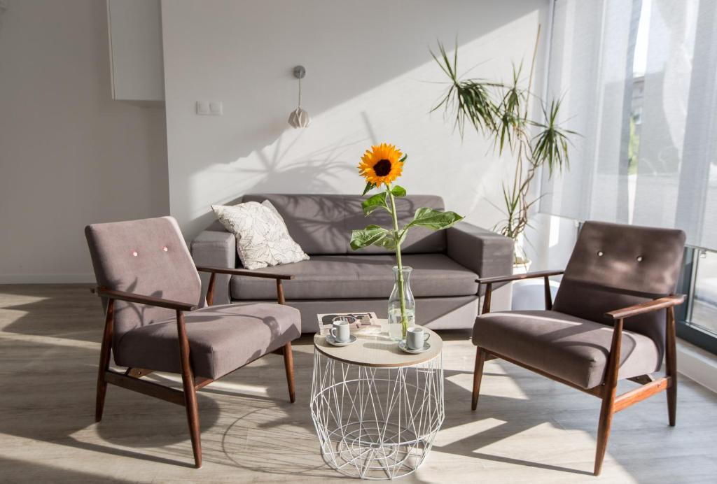 Sunny Mokotow - apartment near the metro — photo 1