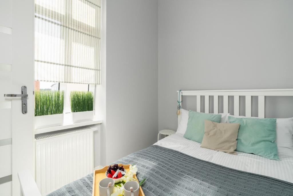 Scandi Małe Garbary Apartment Piaskowa near Old Market Square by Noclegi Renters photo 2