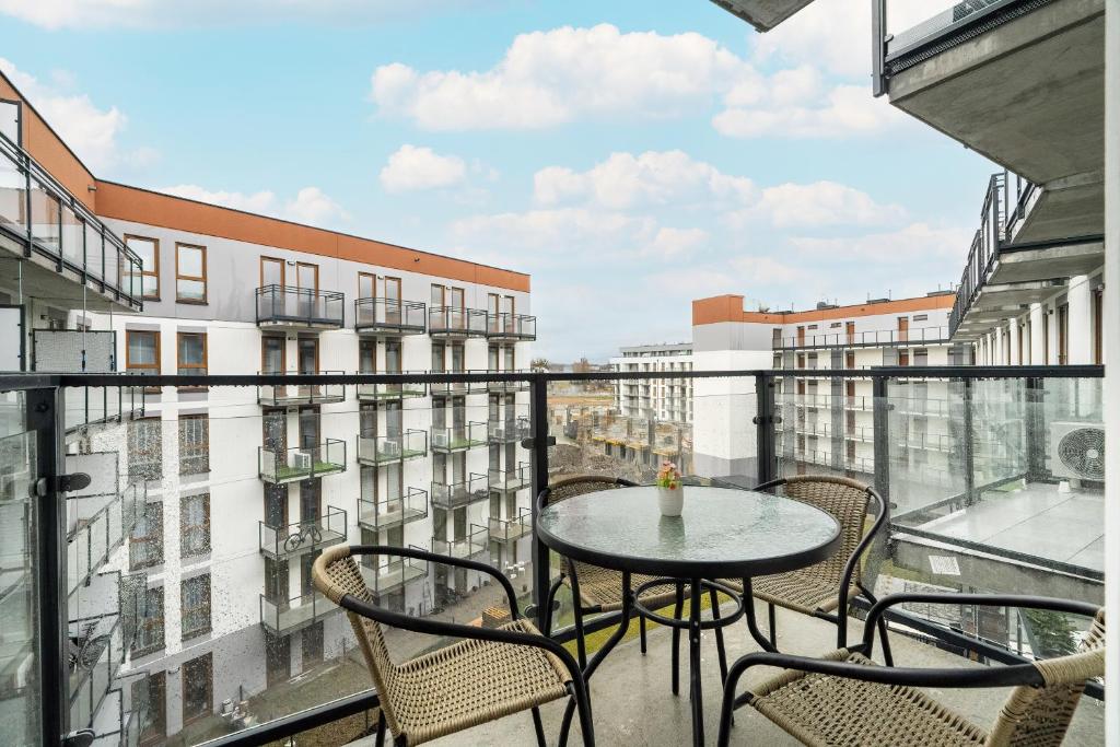 Spacious Apartments Niemena with FREE GARAGE by Noclegi Renters photo 3