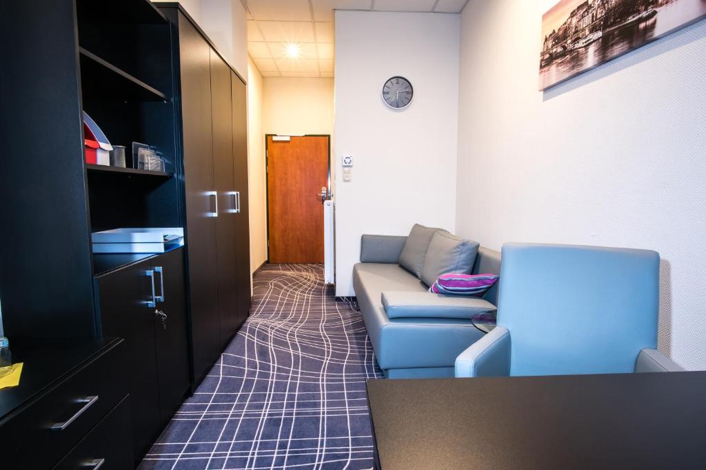 Sky Business Hotel photo 2