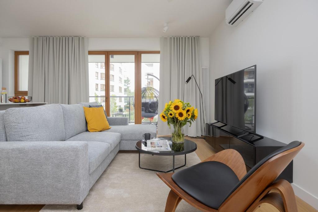 Wola Apartments Ludwiki with Parking by Renters Prestige photo 2