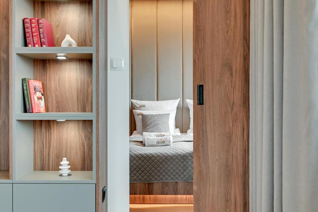 Brabank Riverside Premium Suites & Free Parking by Downtown Apartments photo 2