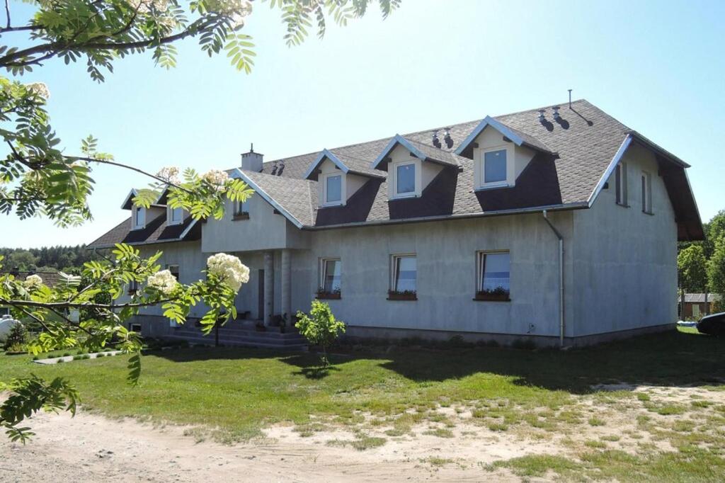 House by Lake Kolczewskie near Baltic Sea — photo 1