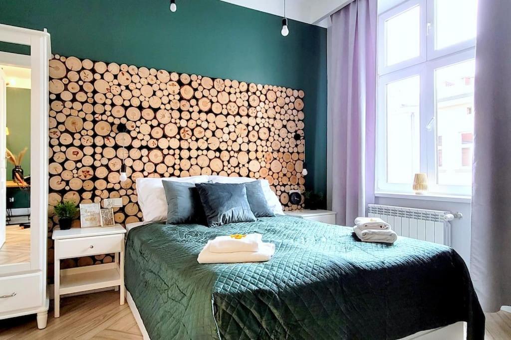 Wild & Huge comfy apartment 5 min to Main Square photo 2