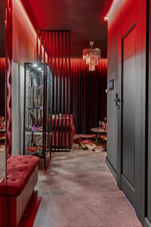 Secret BDSM - Stylowy i klimatyczny apartament dla dorosłych — photo 1