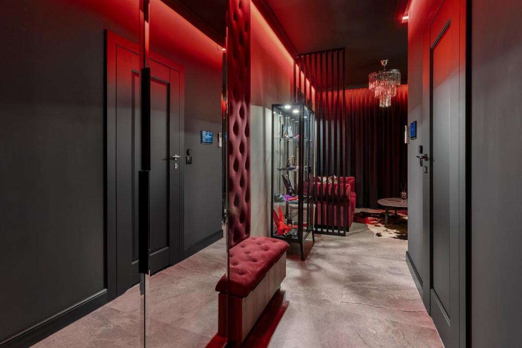 Secret BDSM - Stylowy i klimatyczny apartament dla dorosłych photo 3