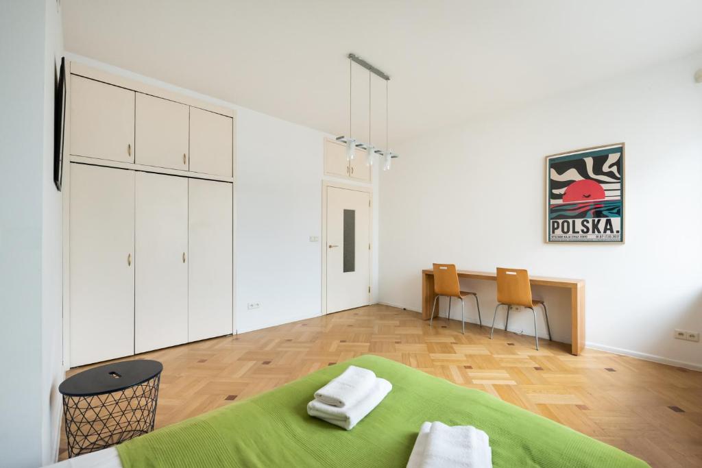 Solec Powiśle Cosy Apartment by BookingHost photo 2