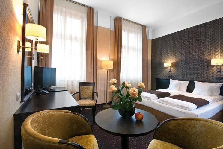 Hotel Senator photo 2