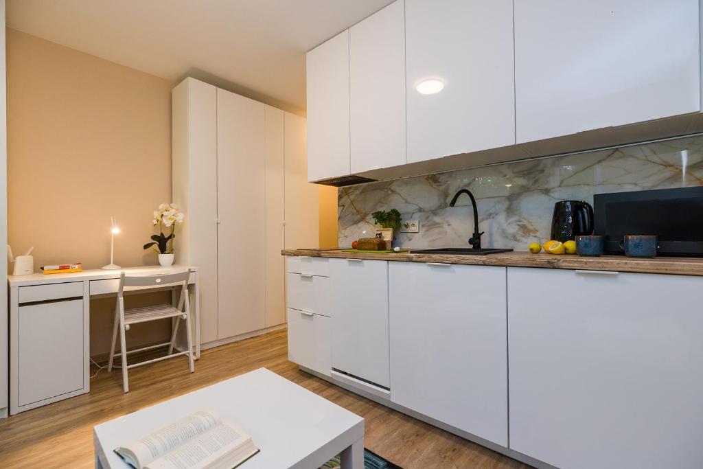 ShortStayPoland Batorego (B164) photo 2