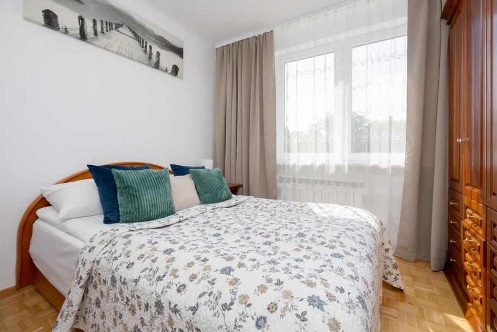 Spacious Apartment Close to Warsaw for 5 people by Noclegi Renters photo 2