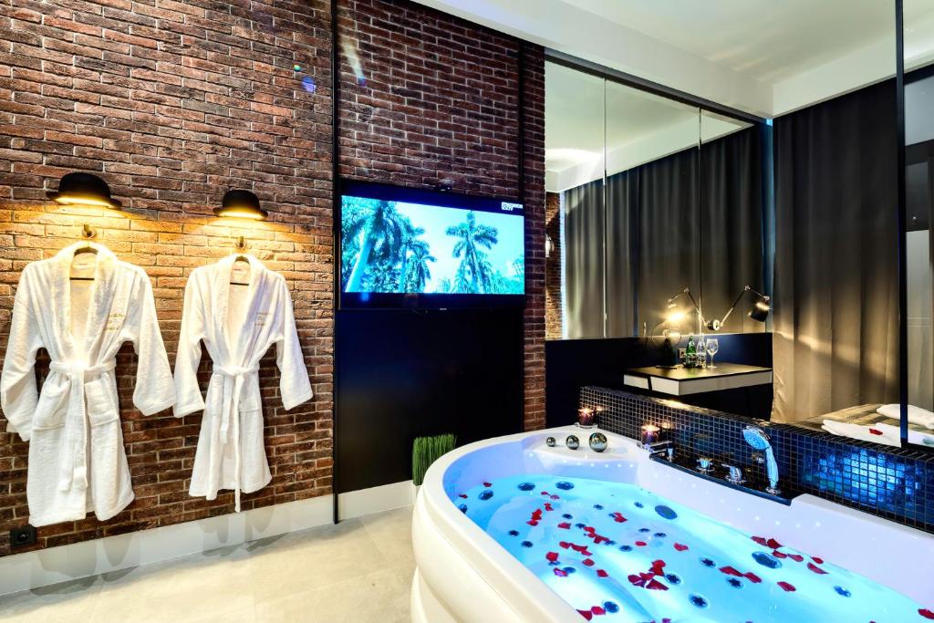 Starowiślna VIP Apartamenty JACUZZI photo 3