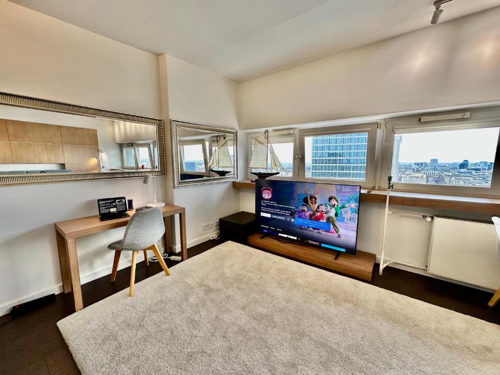 TOP metro x2 fast WiFi 400 Mbs 70’TV Netflix HBO Max AppleTV+ Disney+ photo 2