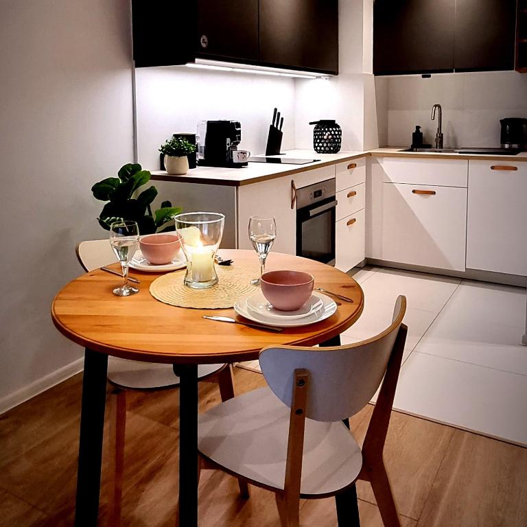 Apple Apartments - Wróblewskiego PRYWATNE MIEJSCE PARKINGOWE — photo 1