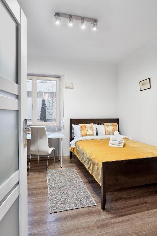 Zawady Comfort Apartment by BookingHost photo 2