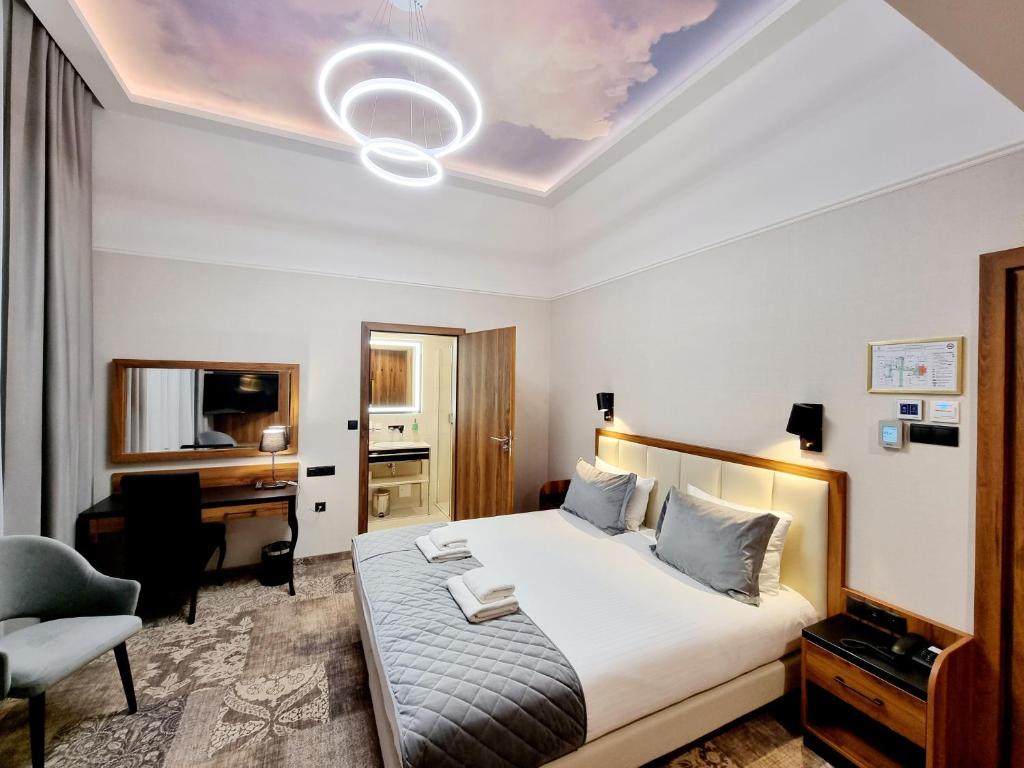 Sky Hotel Kraków — photo 1