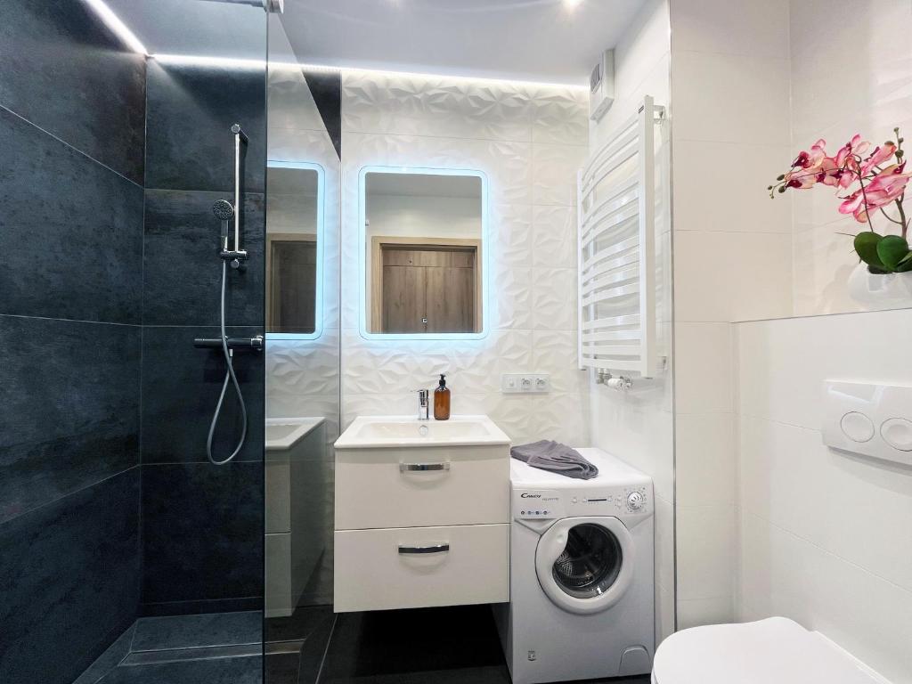 SunTowers119 photo 3