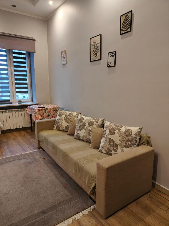 Room in the center photo 2