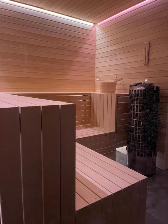 Willa Podhalanka Jacuzzi & sauna - drewniany dom dla 20 osób photo 2