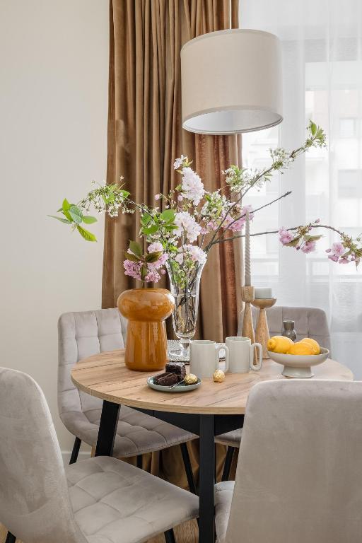 TS Gold New Town Apartment & free private parking — photo 1