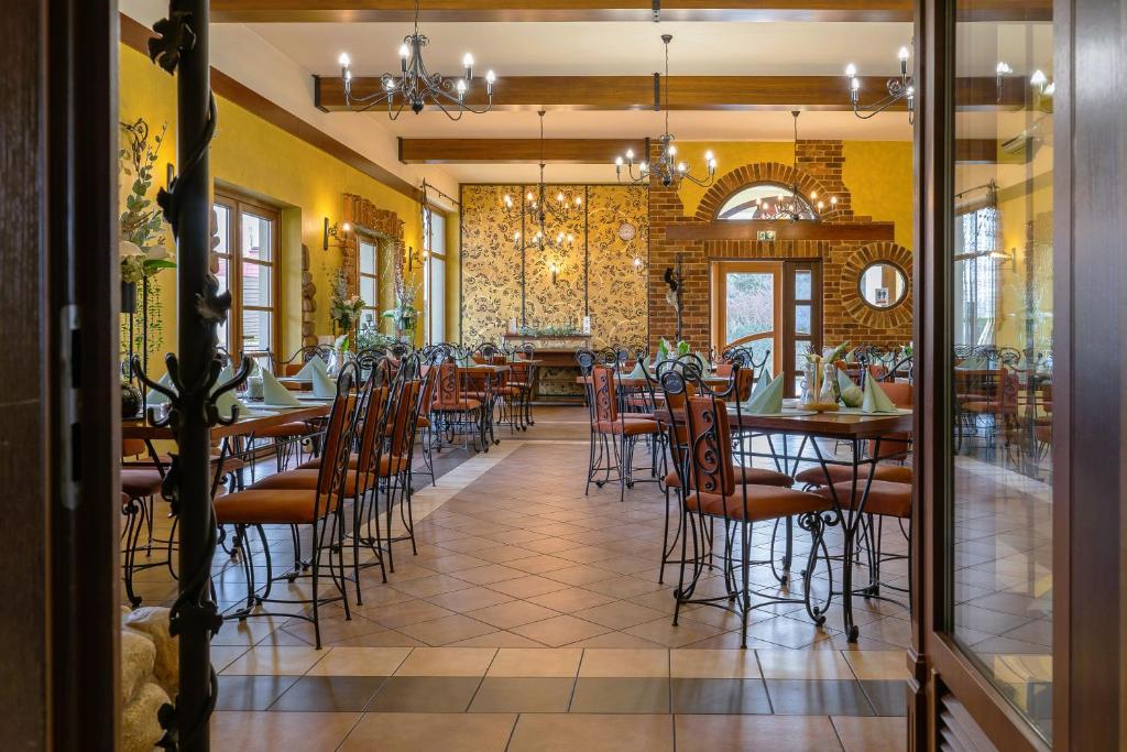 Złota Jesień Restauracja i Noclegi nad jeziorem photo 3