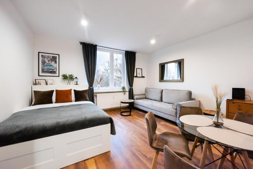 Żoliborz Elite Apartment by BookingHost photo 2