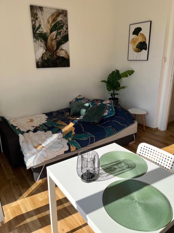 Słoneczny apartament na Żoliborzu dla 2 osób przy Arkadii photo 3