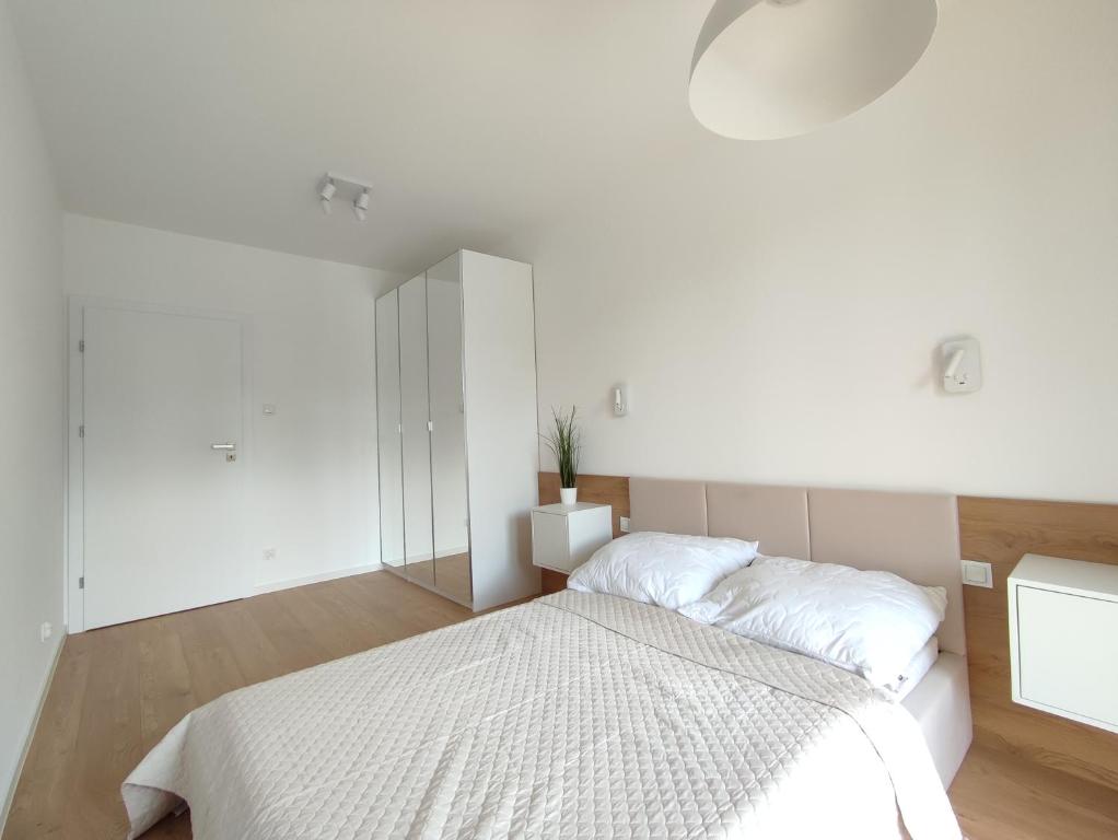 Sunny Apartment III photo 2