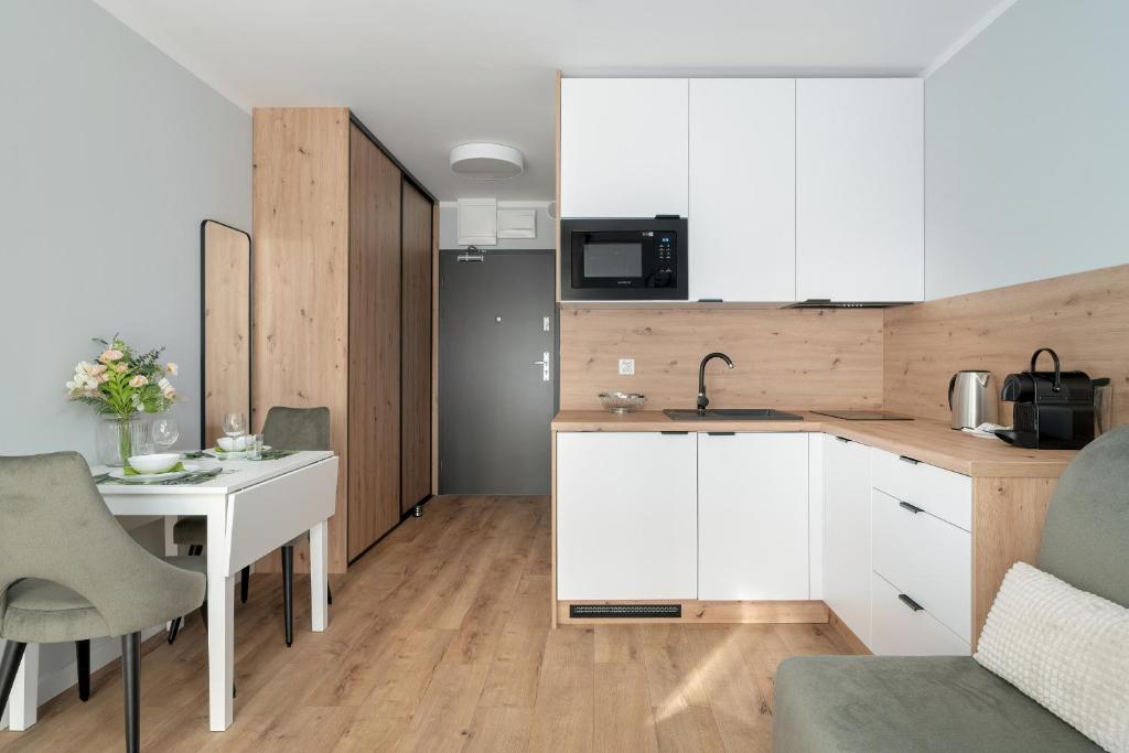 Stylowe Studia z Tarasem w Poznaniu by Noclegi Renters photo 3