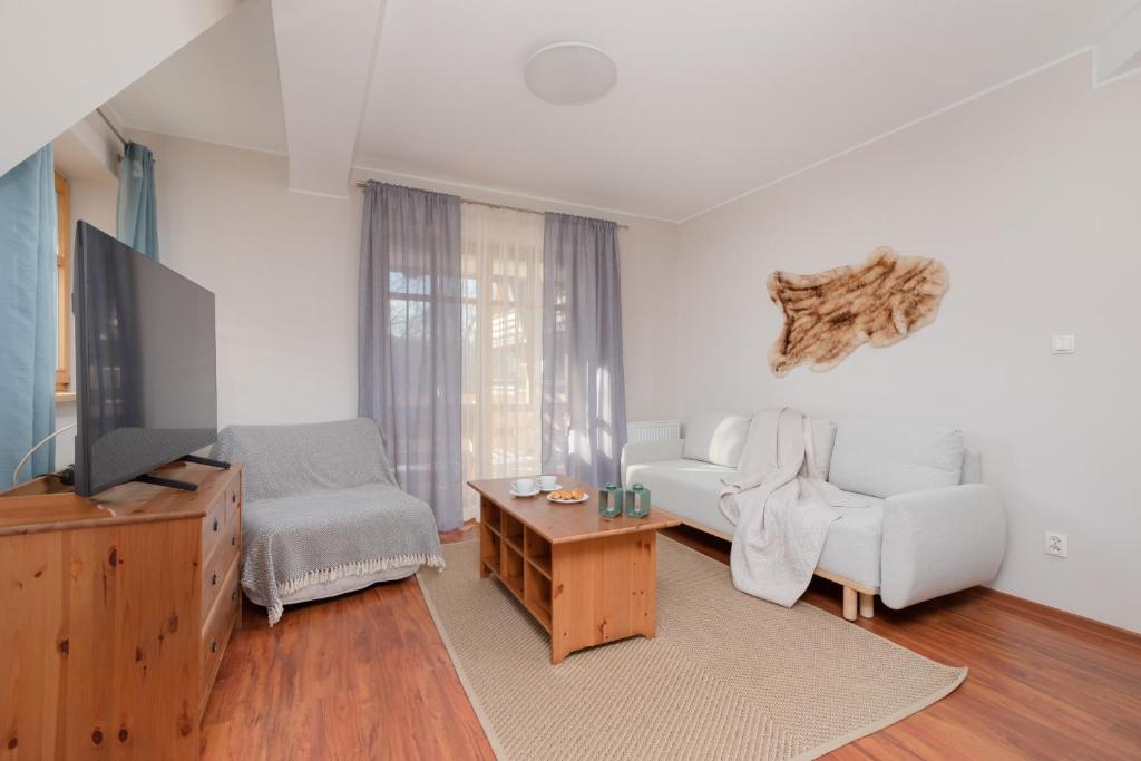 Kaszelewskiego Apartment Zakopane by Noclegi Renters — photo 1