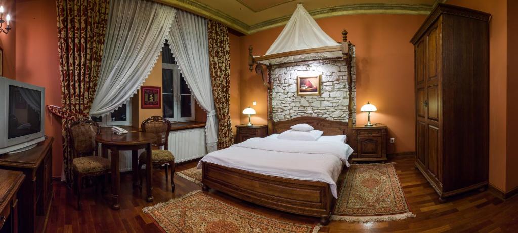 Hotel Staromiejski photo 2