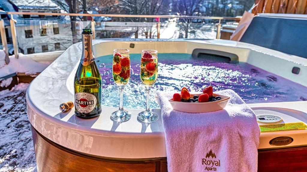 Royal Prestige Collection z prywatnym jacuzzi - STONE HILL RESORT z basenem i saunami photo 3