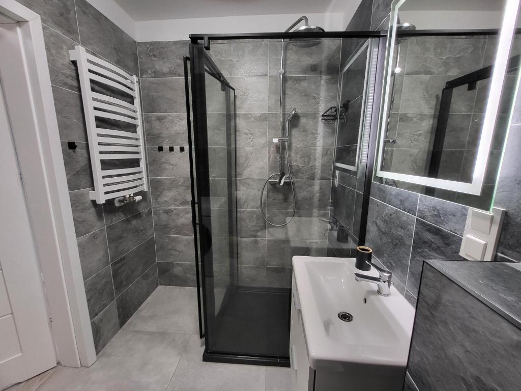 Sun Towers EXspanse apartament 3 pokoje z parkingiem i tarasem photo 3