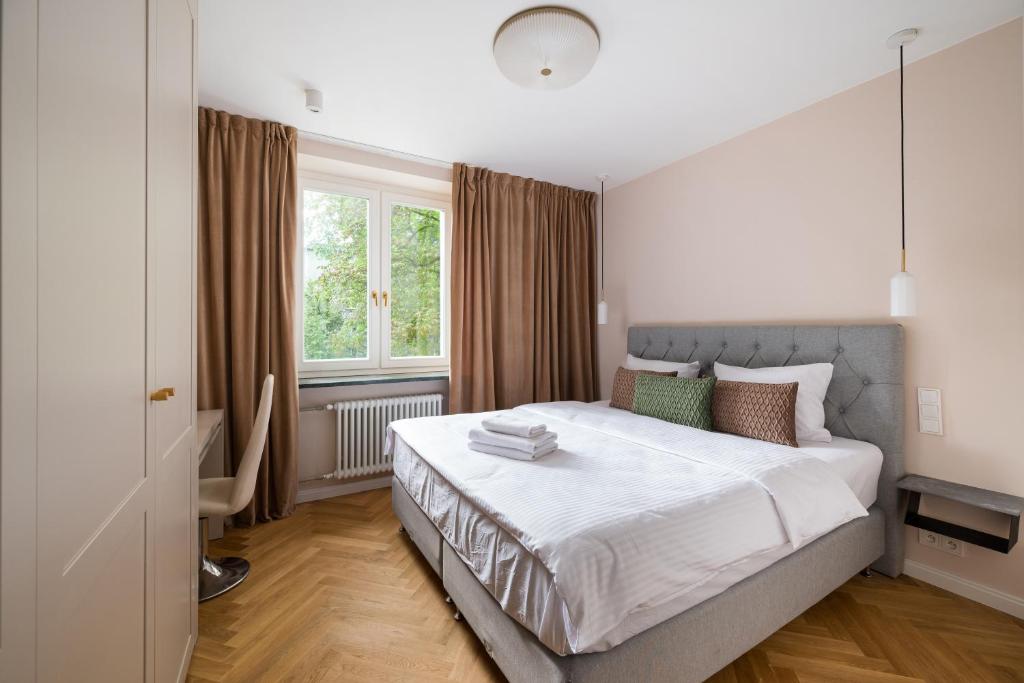 Saska Kępa Deluxe Apartment by BookingHost photo 2