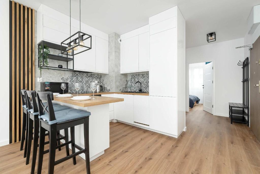 Stylish Apartment near the Bonarka Shopping Center in Cracow by Noclegi Renters photo 3