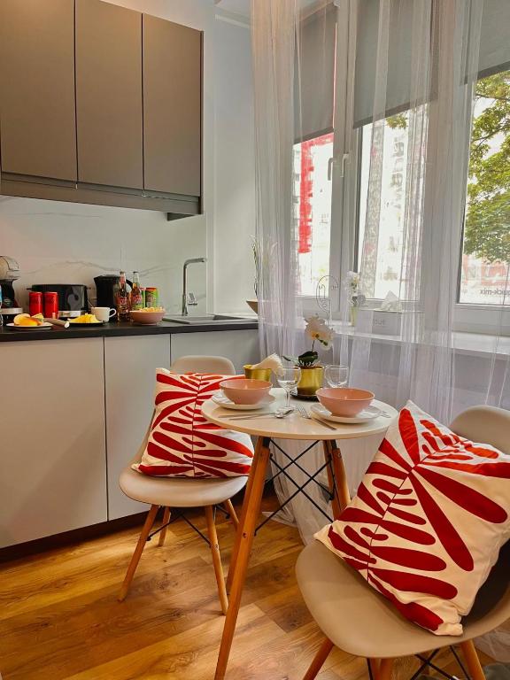 Special 1 Bed room Condo Warszawa Center photo 3