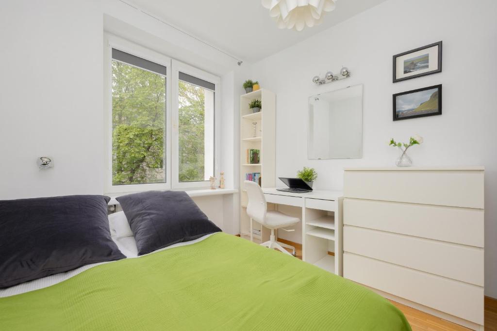 Sunny Apartment in the Heart of Warsaw by Noclegi Renters photo 3