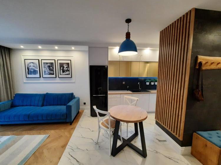 Szymborskiej 2 Centrum z parkingiem podziemnym Apartamenty LUNA Bialystok — photo 1