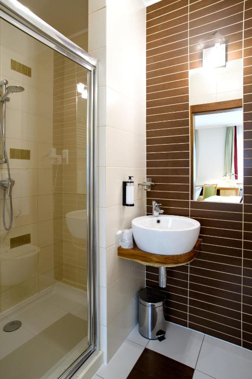 Hotel Szarlota - Kompleksowo na Kaszubach photo 3