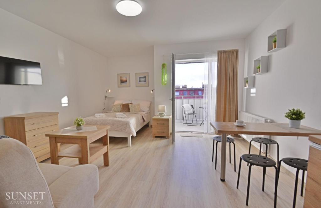 Sunset Apartments - Plac Słowiański 10 - słoneczna kawalerka w centrum miasta photo 2