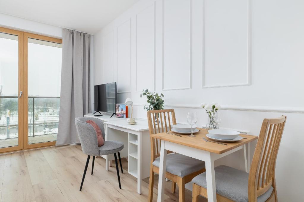 Pink & Blue Cozy Studio in Kraków by Noclegi Renters photo 2